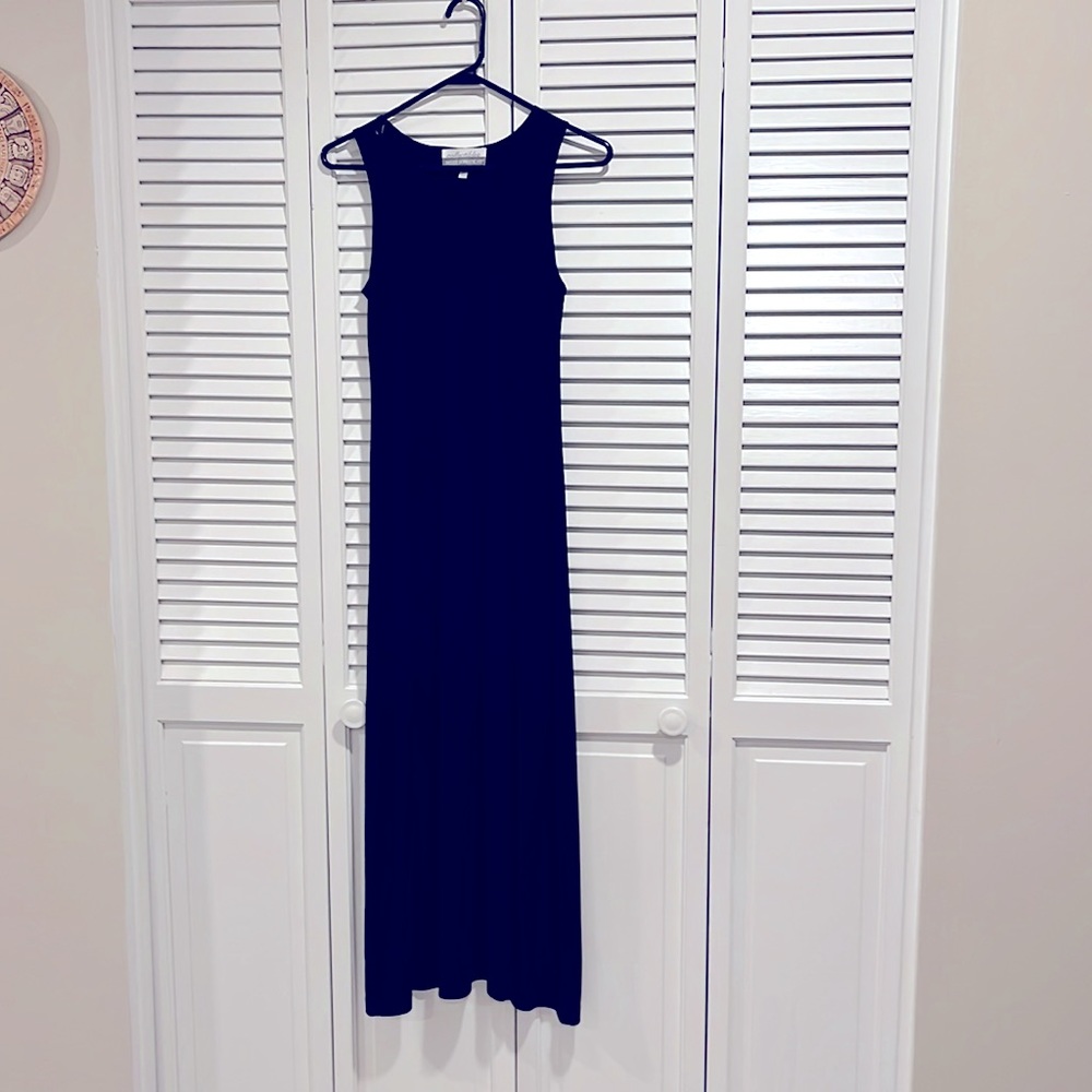 Black Petite Sophisticates MIDI dress